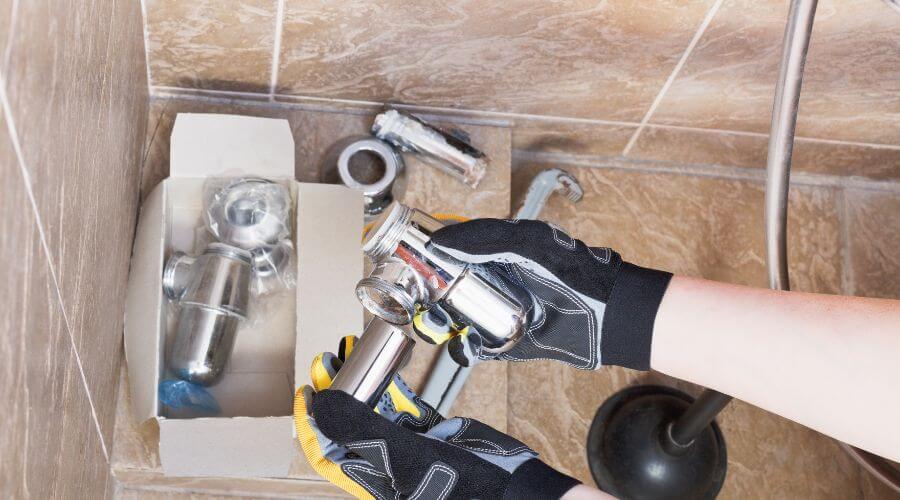 Professional gutter cleaning in Lexington, MS